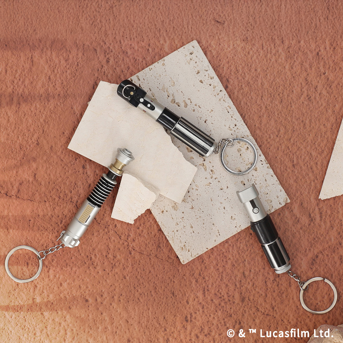 光る！ライトセーバーキーリング！