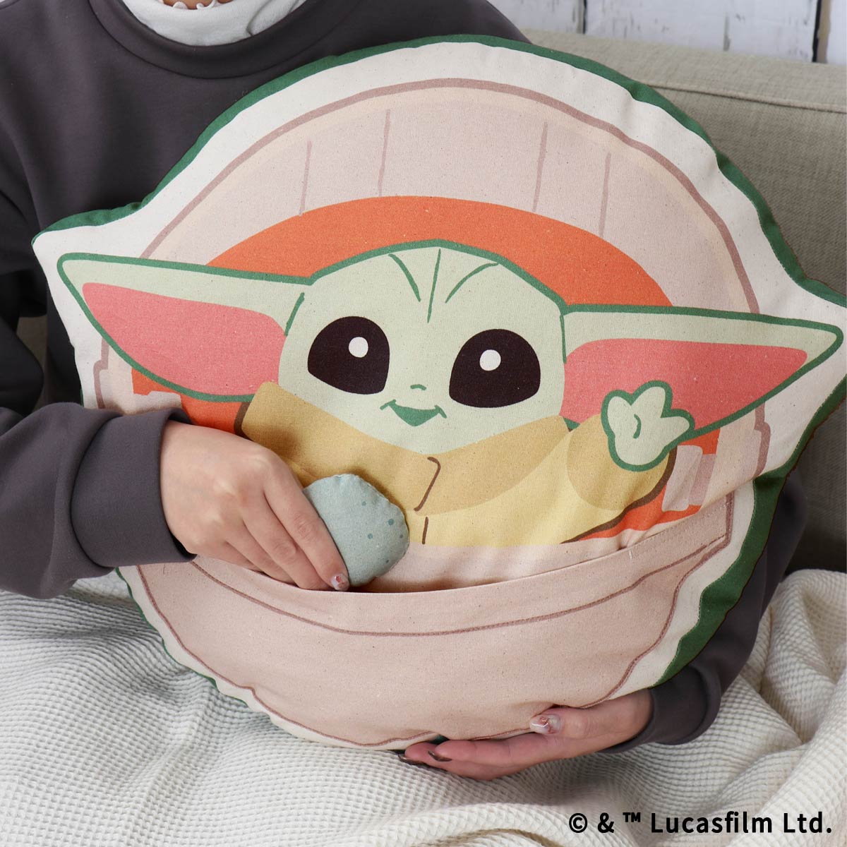 STAR WARS GROGU CUTEST IN THE GALAXY ダイカットクッション グローグー