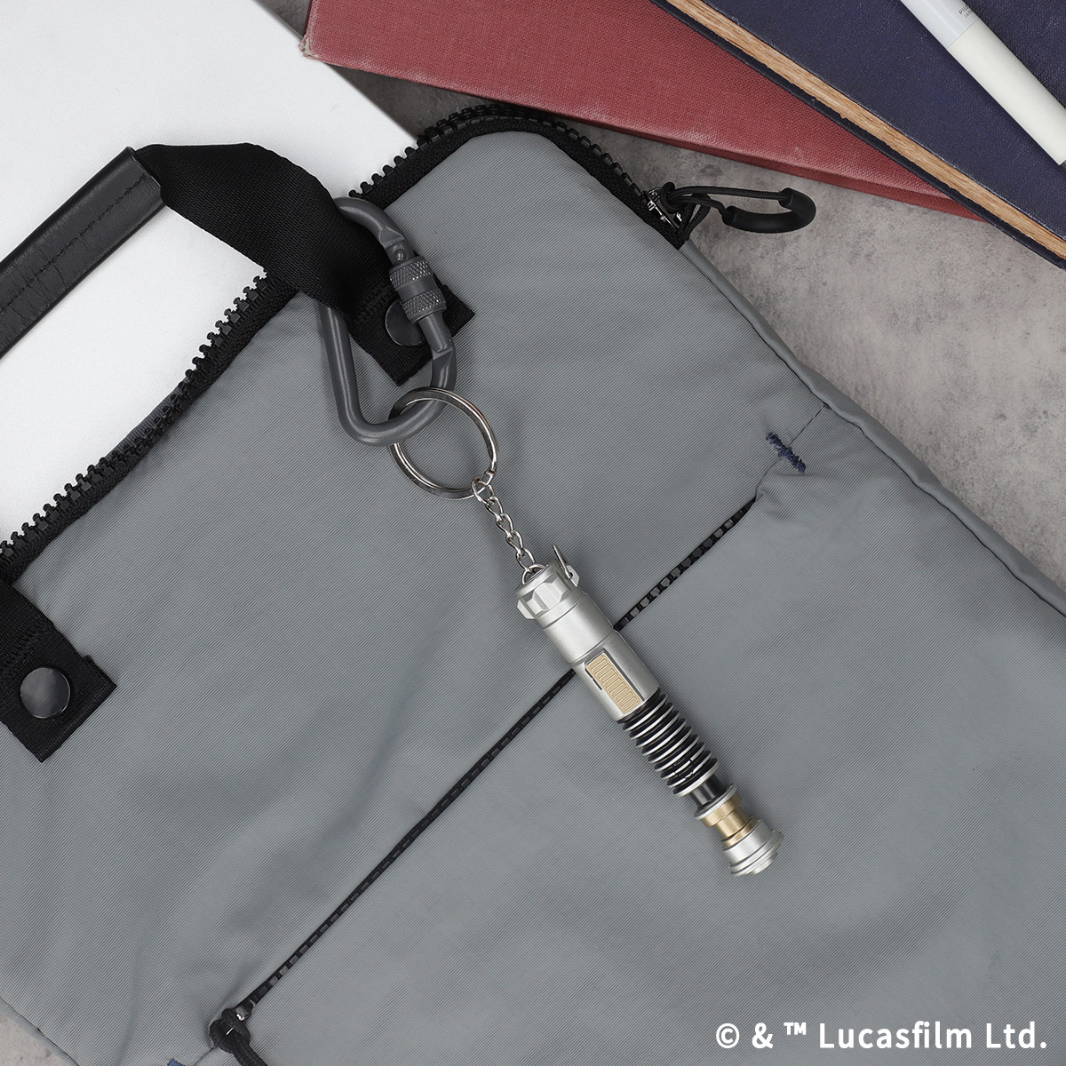 STAR WARS 光るライトセーバーキーリング ルーク・スカイウォーカー