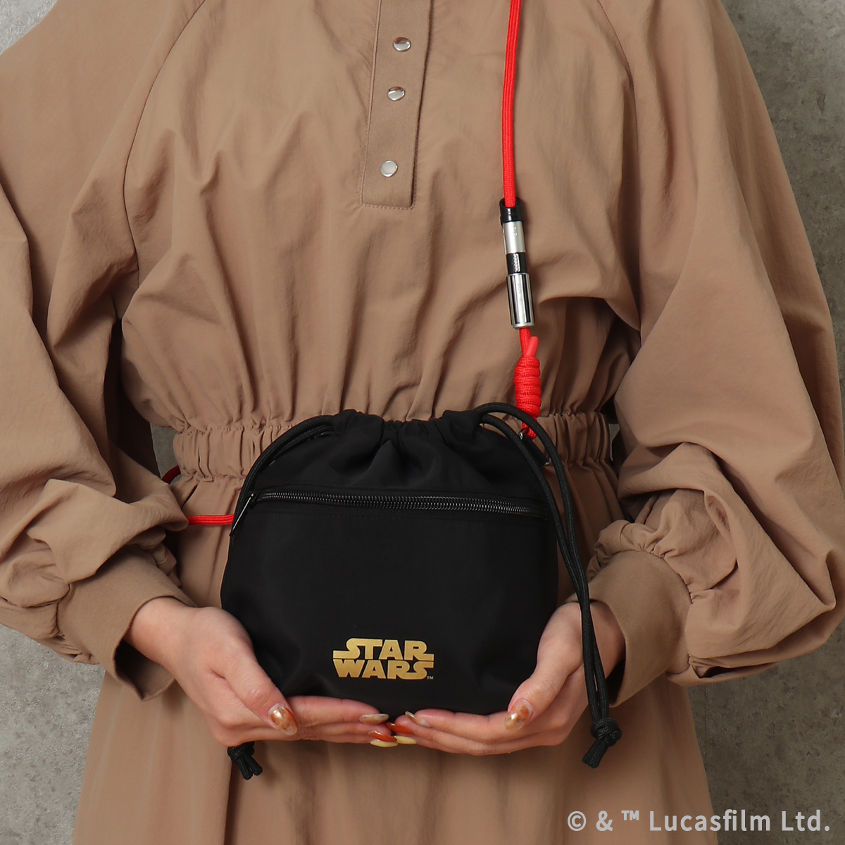 STAR WARS ライトセーバー 巾着ショルダーバッグ ダース・ベイダー