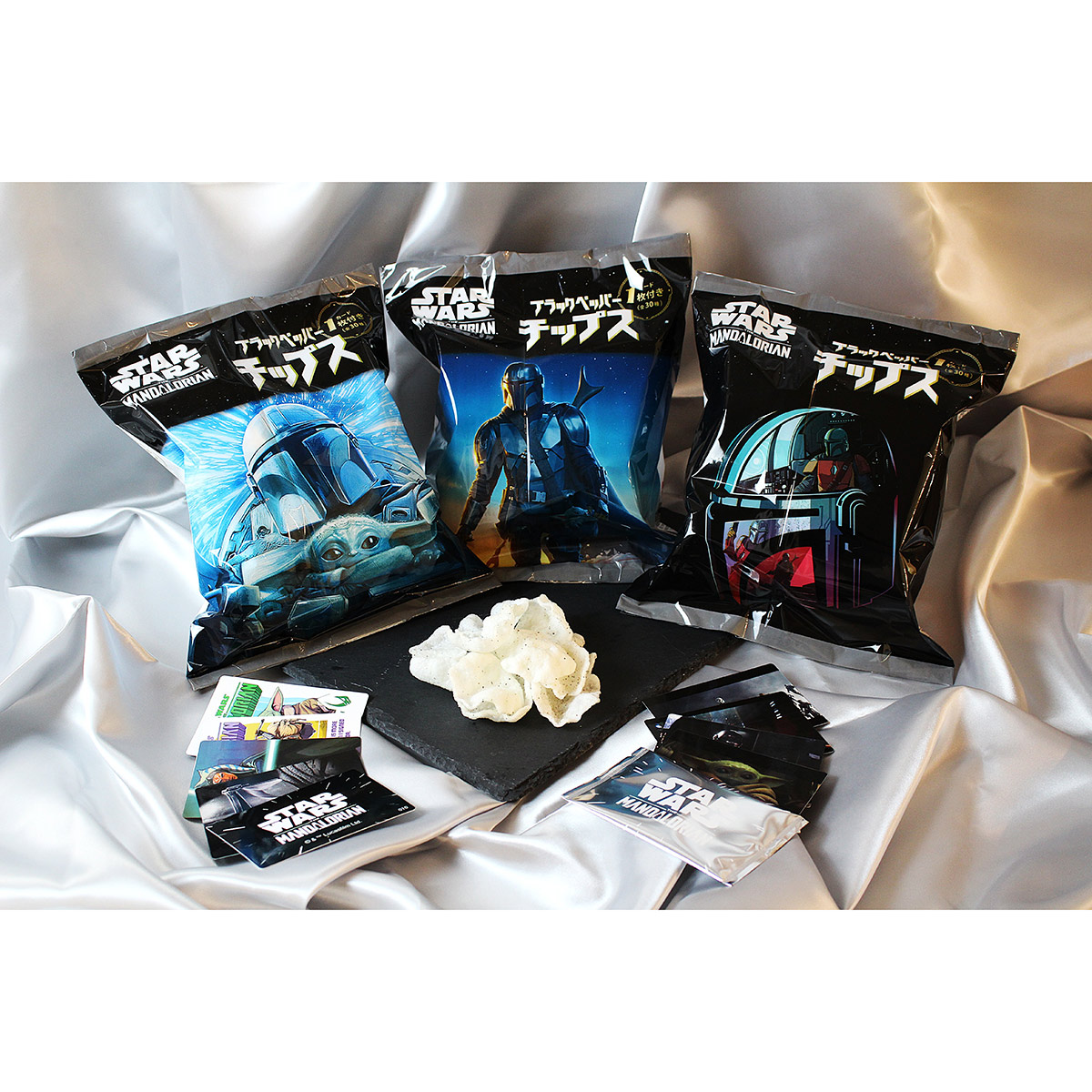 スター・ウォーズ マンダロリアン ブラックペッパーチップス 10袋入り(BOX)