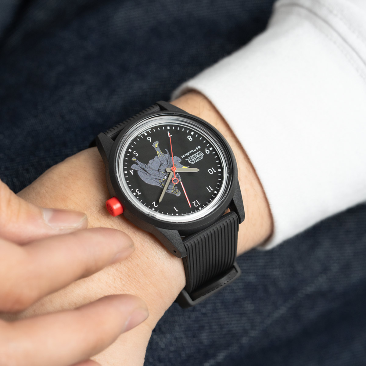 Q&Q SmileSolar STAR WARS Collection Darth Vader