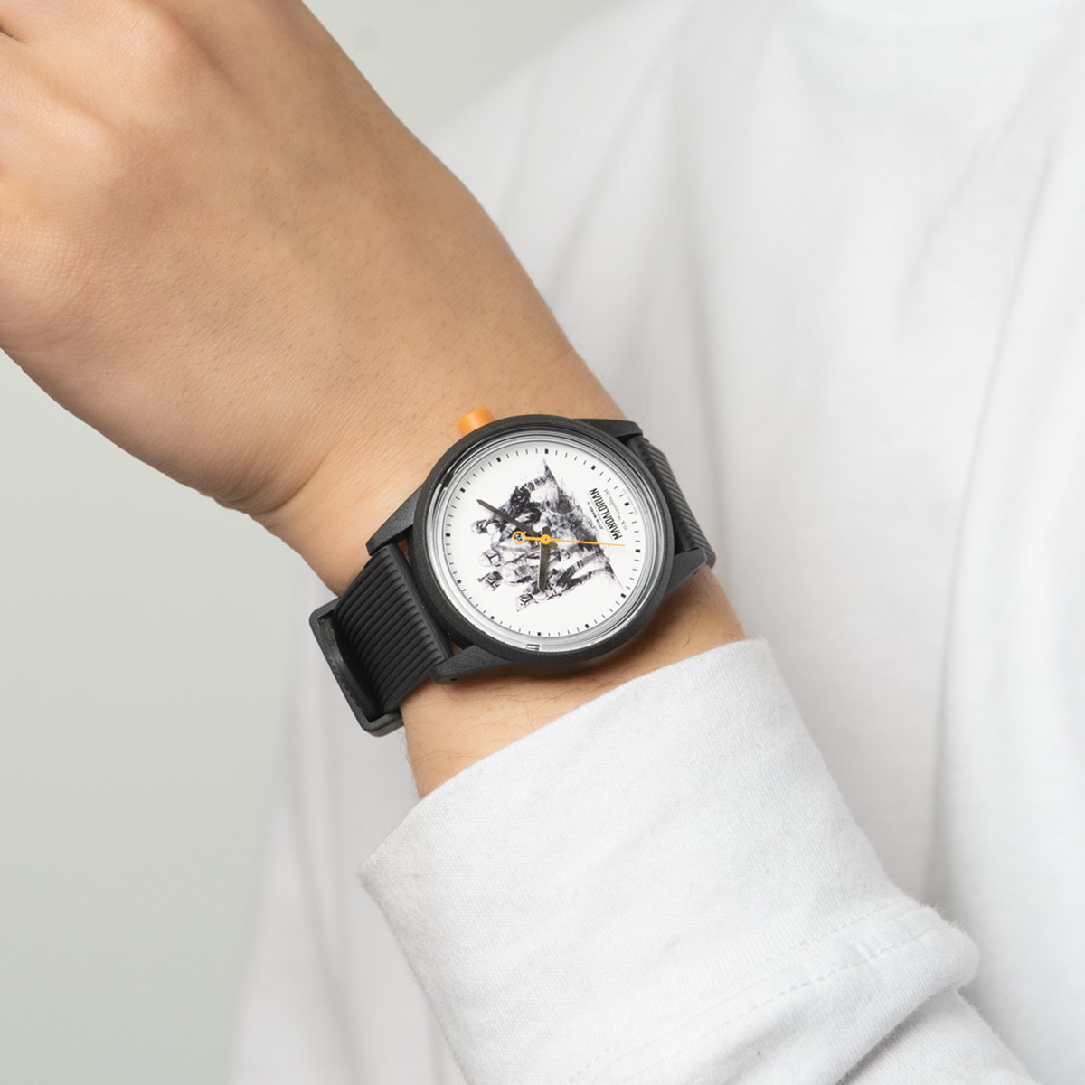 Q&Q SmileSolar STAR WARS Collection MANDALORIAN