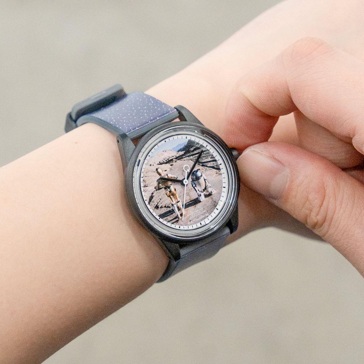 Q&Q SmileSolar STAR WARS Collection R2-D2&C-3PO