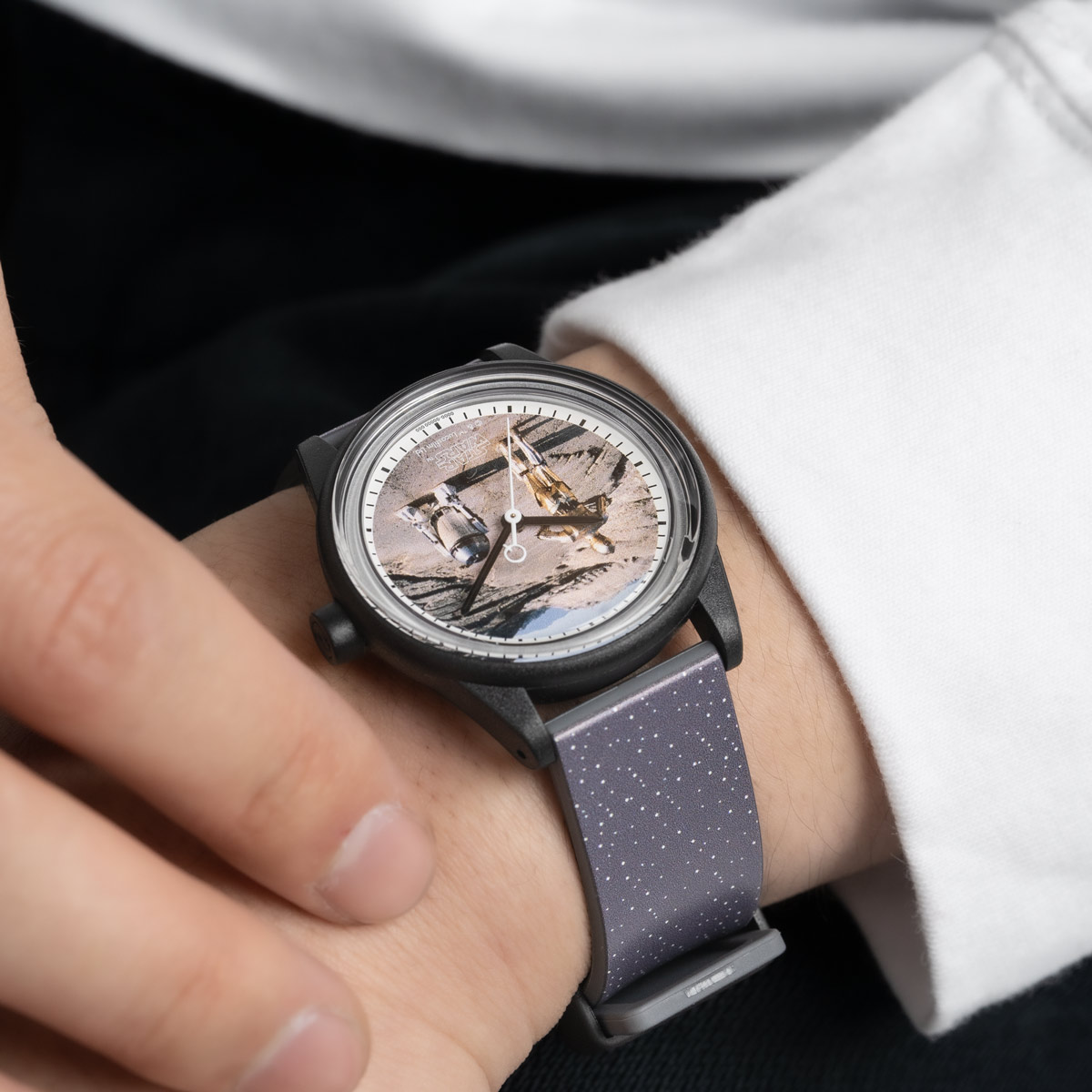 Q&Q SmileSolar STAR WARS Collection R2-D2&C-3PO