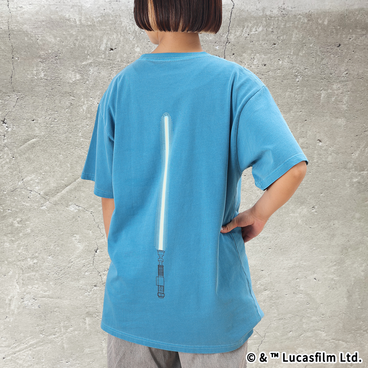 STAR WARSライトセーバーBOX入り 蓄光Tシャツ オビワン