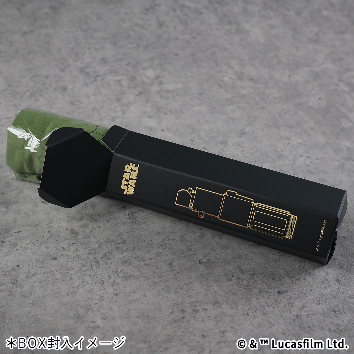 STAR WARSライトセーバーBOX入り 蓄光Tシャツ オビワン