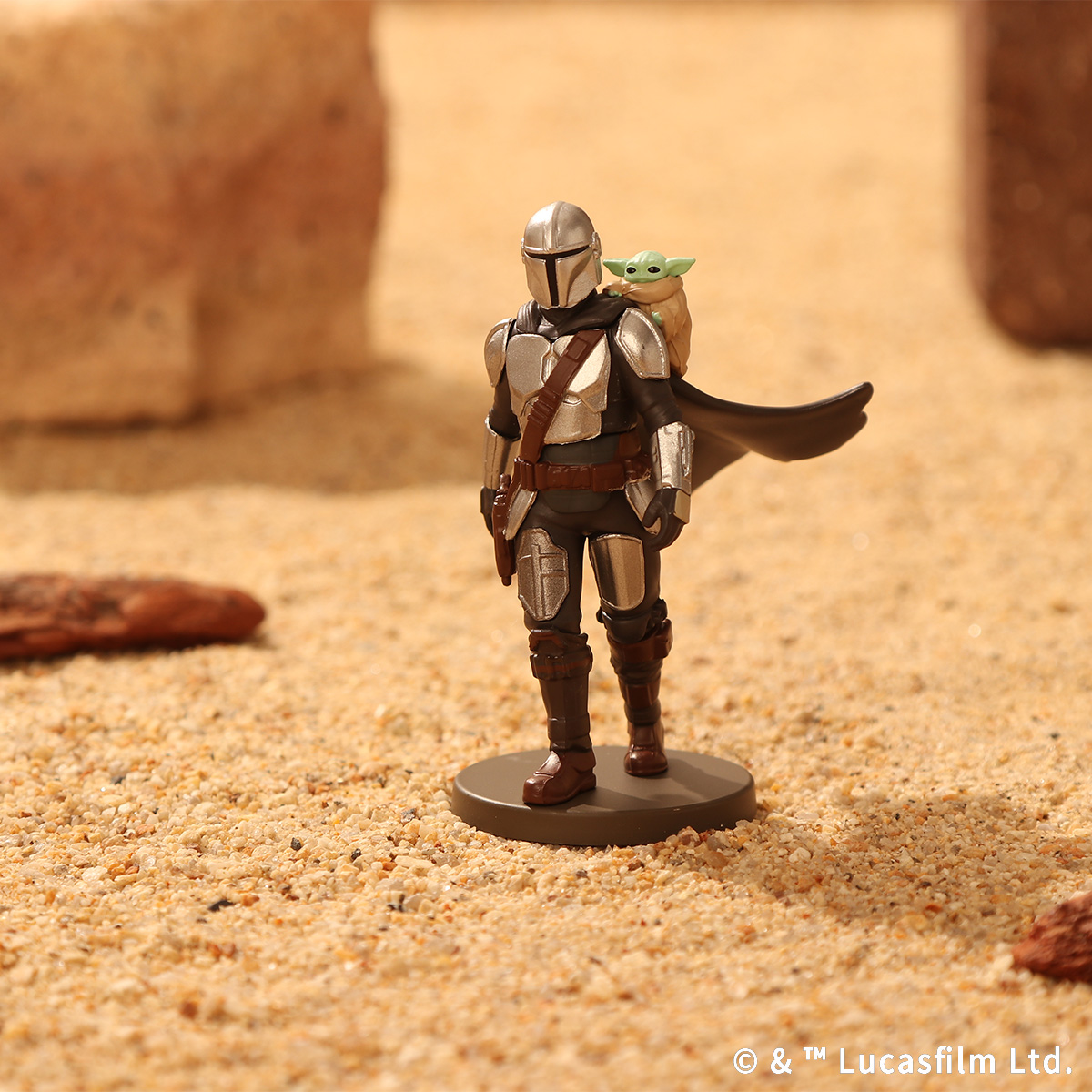 STAR WARS: THE MANDALORIAN AND GROGU リトルスタチューコレクション